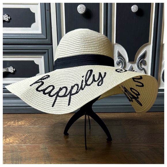 Miss To Mrs Bride Bundle - Picture 3 of 14